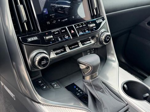 Used 2024 Lexus LX 600 F Sport image 21
