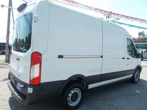 Used 2019 Ford Transit 250 148 Medium Roof RWD image 3