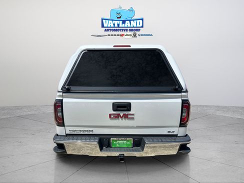 Used 2018 GMC Sierra 1500 SLT AWD/4WD image 4