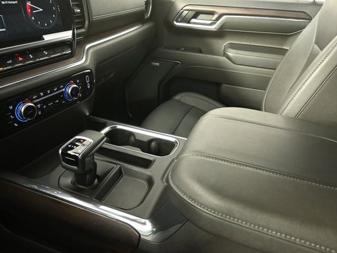 Used 2023 GMC Sierra 1500 SLT w/ SLT Premium Package image 33