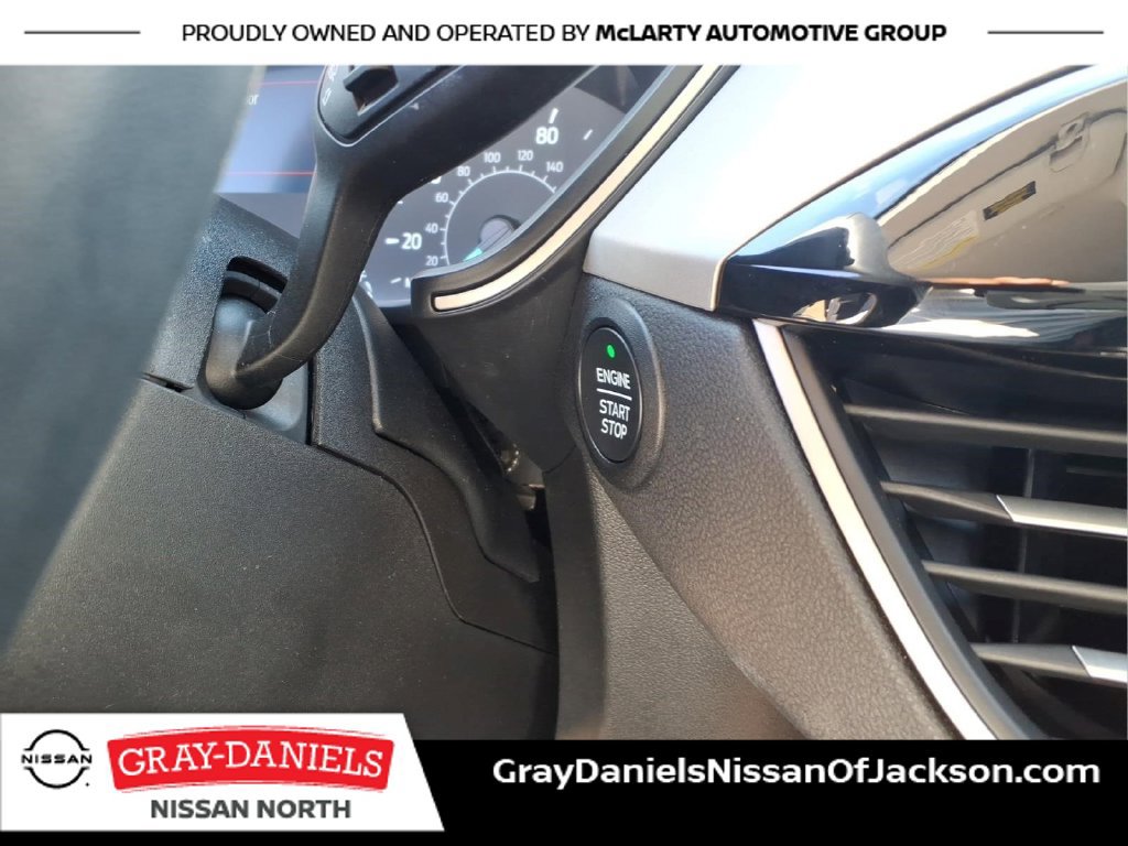 Used 2022 Ford Escape SE w/ SE Sport Appearance Package FWD image 16