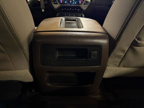 Used 2018 Chevrolet Silverado 1500 LT w/ All Star Edition AWD/4WD image 23