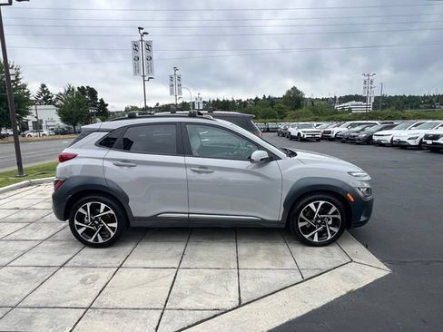 Certified 2022 Hyundai Kona Limited AWD/4WD image 8