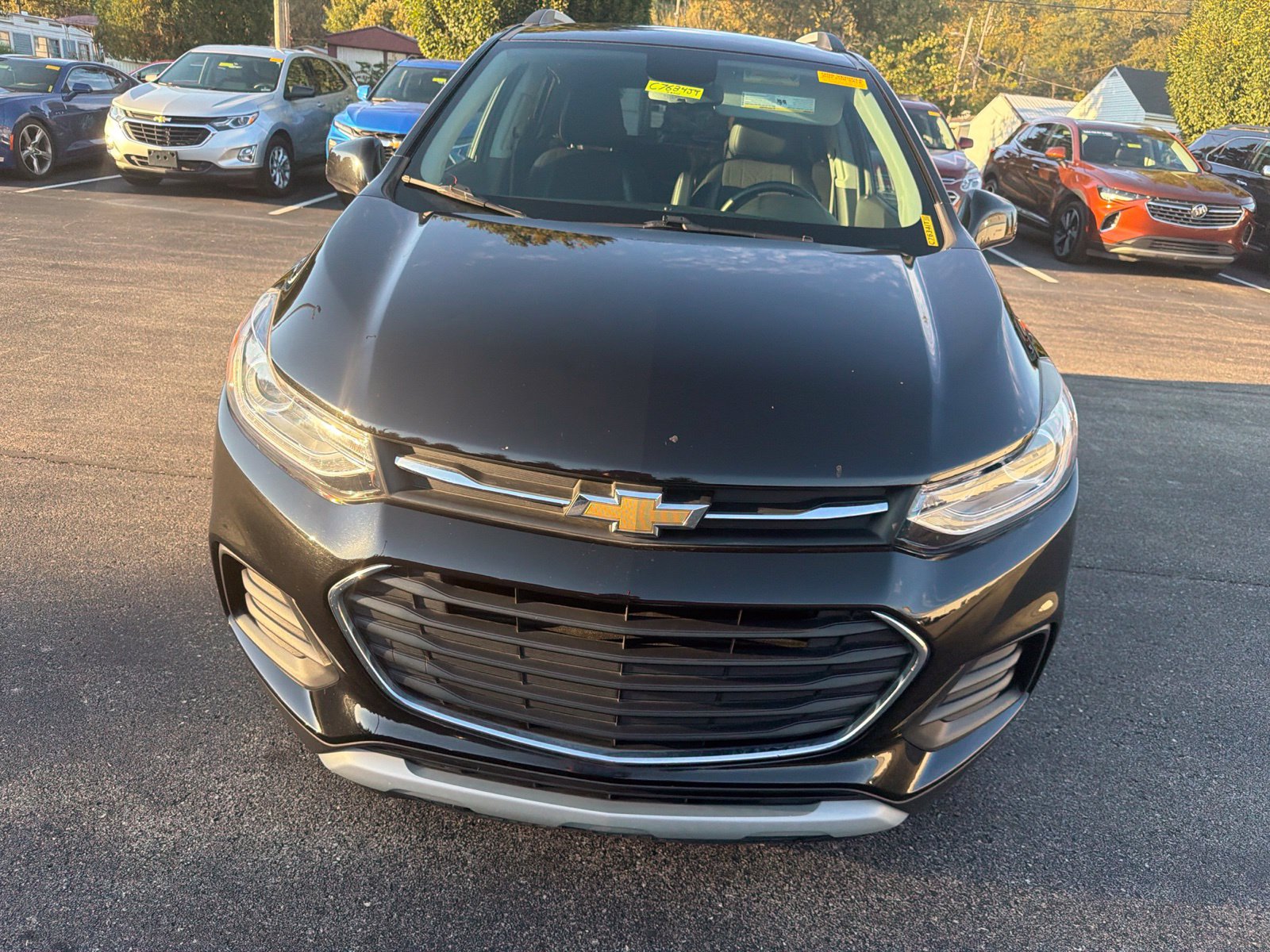 Used 2019 Chevrolet Trax LT w/ LT Convenience Package FWD image 8