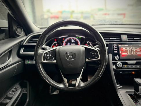 Used 2020 Honda Civic Sport image 11