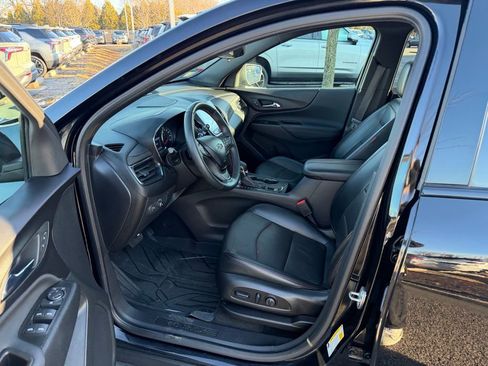 Used 2023 Chevrolet Equinox RS w/ RS Leather Package image 11
