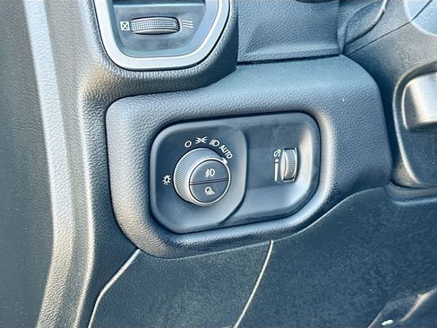 Used 2024 RAM 2500 Big Horn image 10