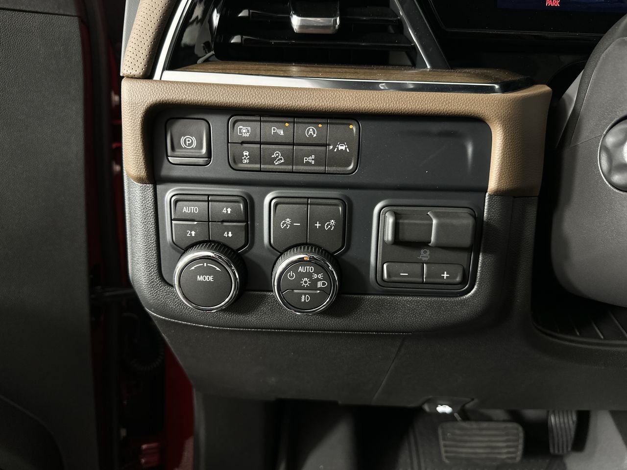 New 2026 Chevrolet Tahoe High Country w/ Sun And Tow Package AWD/4WD image 79