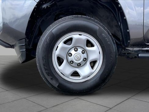 Used 2021 Toyota Tacoma SR w/ SR Convenience Package RWD image 11