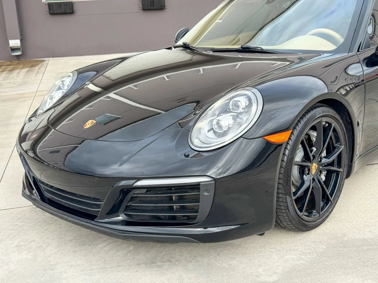 Used 2017 Porsche 911 Carrera RWD image 18