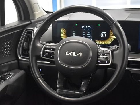 Used 2024 Kia Sorento S AWD/4WD image 24