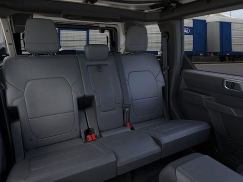 New 2026 Ford Bronco Badlands image 11