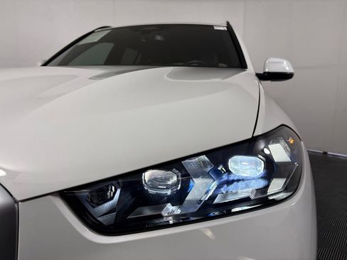 Certified 2025 BMW X5 xDrive50e w/ M Sport Package AWD/4WD image 9