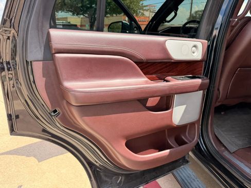 Used 2019 Lincoln Navigator Black Label w/ Cargo Package AWD/4WD image 13