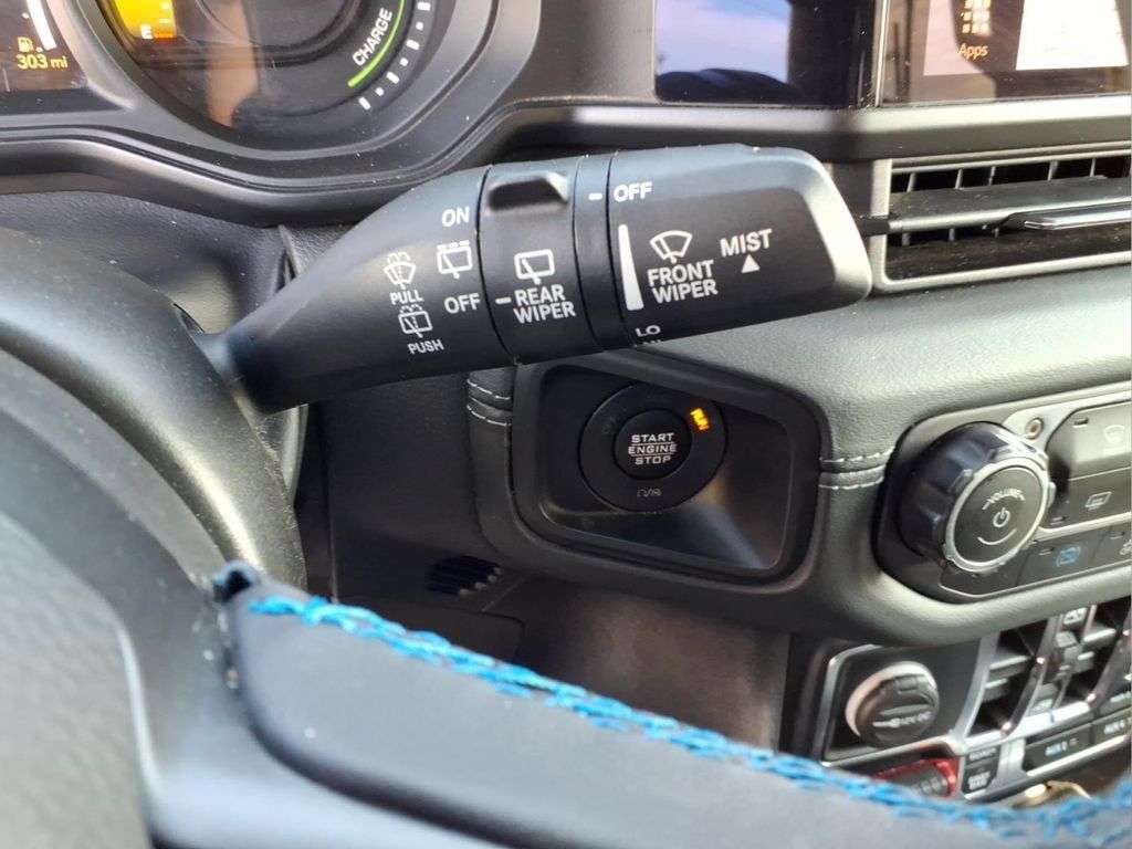 Used 2024 Jeep Wrangler Unlimited Rubicon 4xe AWD/4WD image 22