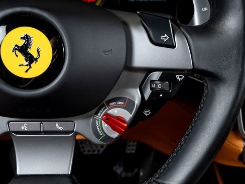 Used 2019 Ferrari Portofino image 38