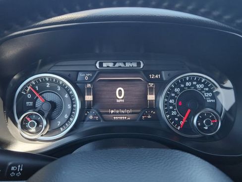 Used 2020 RAM 1500 Big Horn AWD/4WD image 24