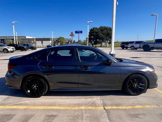 Used 2025 Honda Civic Sport image 2