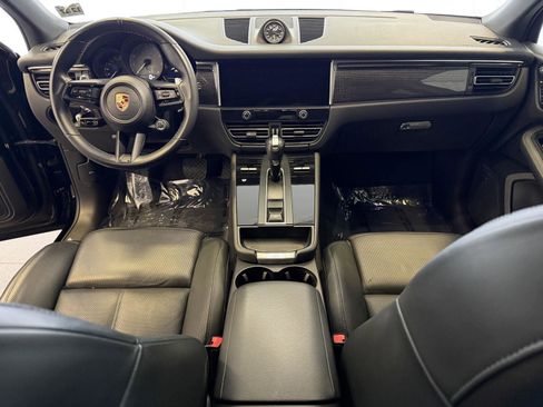 Certified 2023 Porsche Macan S image 17