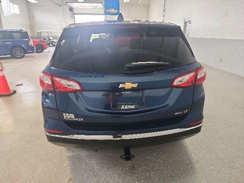 Used 2020 Chevrolet Equinox LT w/ Driver Convenience Package AWD/4WD image 4