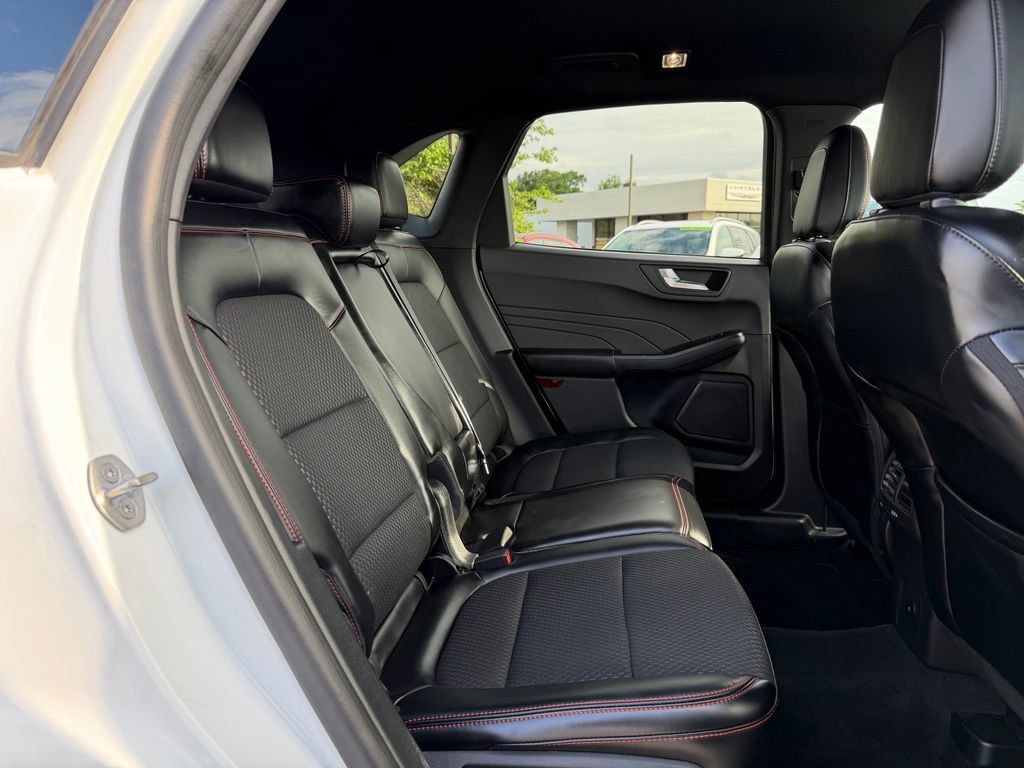 Used 2023 Ford Escape ST-Line w/ Tech Pack #1 FWD image 29