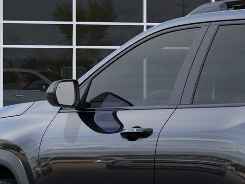 New 2026 Chevrolet Equinox RS w/ Convenience Package III FWD image 12