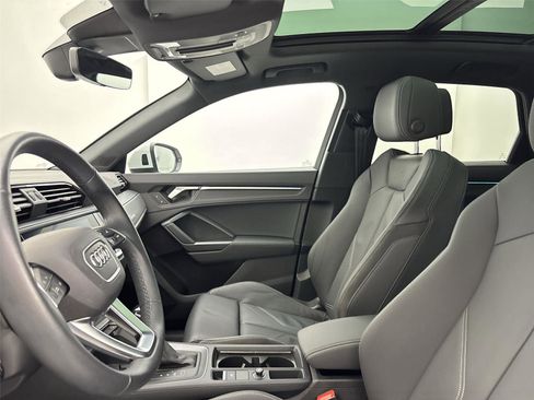 Used 2021 Audi Q3 2.0T Premium Plus w/ Premium Plus Package image 24