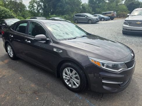 Used 2018 Kia Optima LX FWD image 3