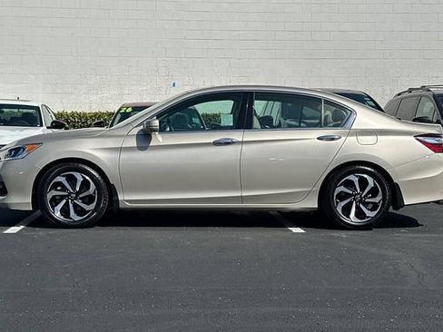 Used 2017 Honda Accord EX-L image 7