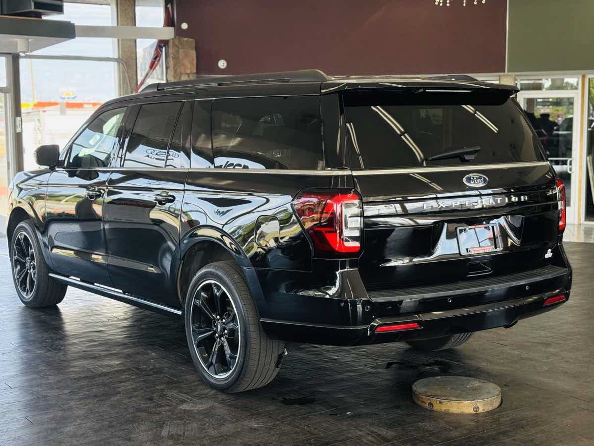 Used 2024 Ford Expedition Max Limited AWD/4WD image 13