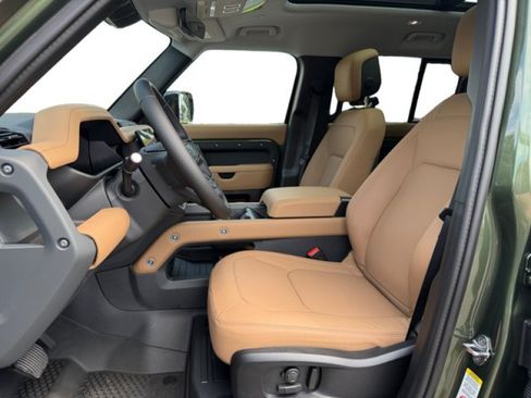 New 2026 Land Rover Defender 110 S AWD/4WD image 10