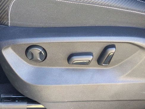 Used 2024 Volkswagen Atlas Cross Sport SE image 22