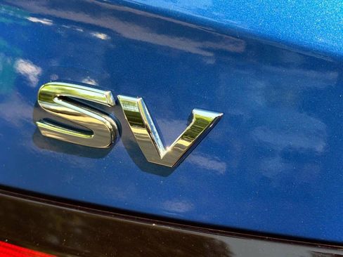 Used 2021 Nissan Versa SV FWD image 10
