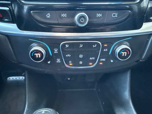 Used 2019 Chevrolet Traverse LT AWD/4WD image 26