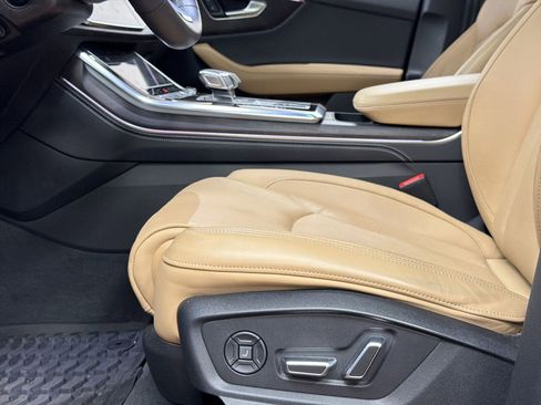 Used 2024 Audi Q8 Prestige image 14