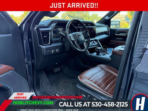 Used 2022 GMC Sierra 1500 Denali Ultimate AWD/4WD image 5