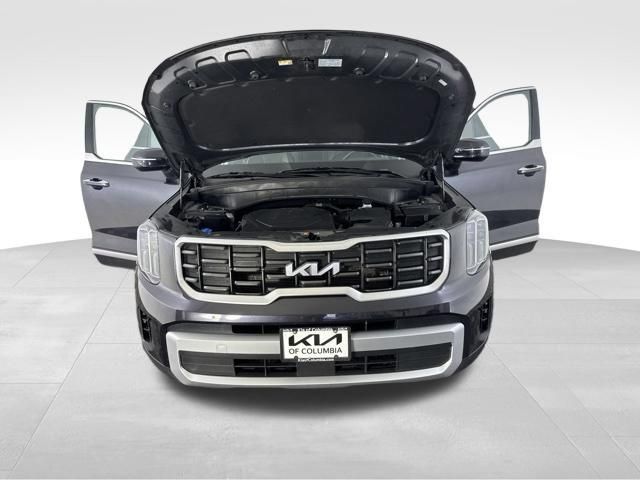 Certified 2025 Kia Telluride S FWD image 13