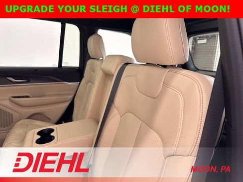 New 2025 Jeep Grand Cherokee Limited w/ Luxury Tech Group II image 18