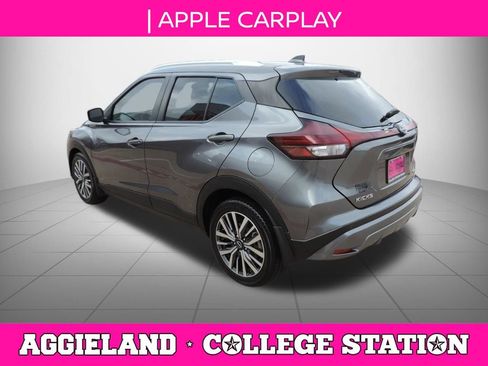 Used 2023 Nissan Kicks SV FWD image 6