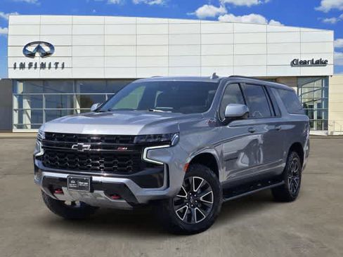 Used 2023 Chevrolet Suburban Z71 AWD/4WD image 1