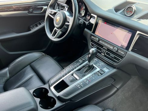 Used 2020 Porsche Macan S AWD/4WD image 16