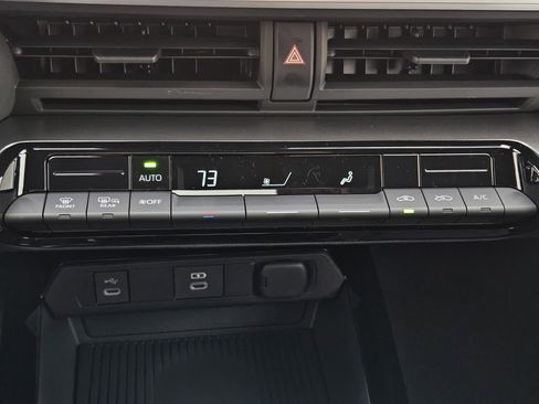 New 2026 Toyota Prius LE image 14