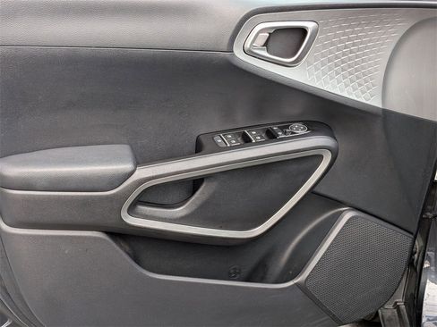 Used 2024 Kia Soul LX w/ Option Group 015 image 11