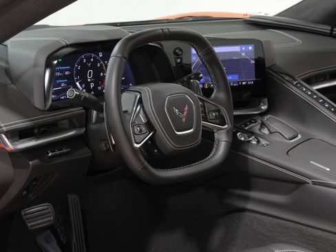 Used 2021 Chevrolet Corvette Stingray Premium Cpe w/ Z51 Performance Package image 65