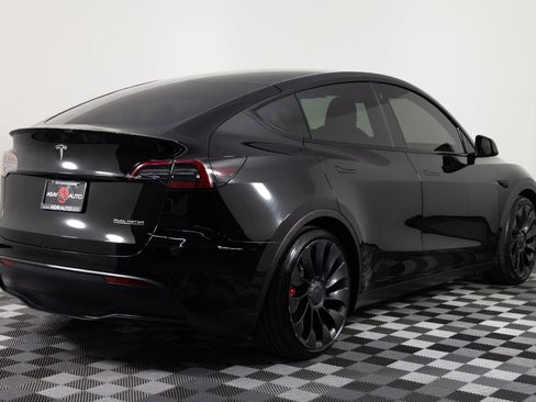 Used 2022 Tesla Model Y Performance AWD/4WD image 7