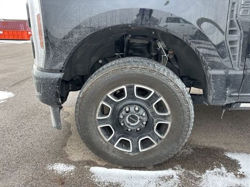 Used 2025 Ford F250 Platinum image 20