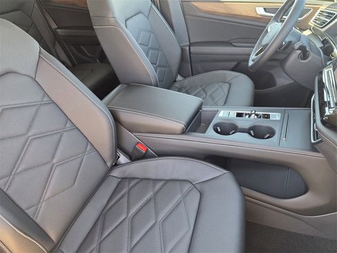 New 2026 Volkswagen Atlas SE image 10