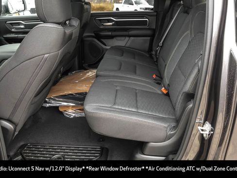 New 2026 RAM 1500 4x4 Crew Cab image 7