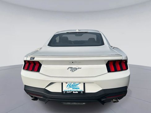 Used 2024 Ford Mustang Premium image 6