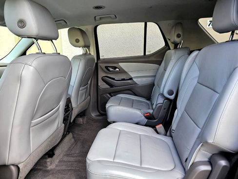 Used 2018 Chevrolet Traverse LT w/ LPO, 'HIT The Road' Package image 27